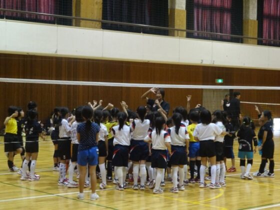 福井県で田中姿子さん、大山未希さんを講師にバレーボール教室を開催　JVA・ゴールドプラン
