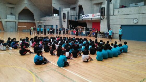 櫻井由香さん・杉山祥子さんを講師に静岡県でバレーボール教室を開催 JVA・ゴールドプラン