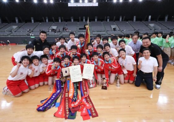 東九州龍谷が4年ぶり7回目の優勝 平成29年度全国高等学校総合体育大会 女子バレーボール競技大会